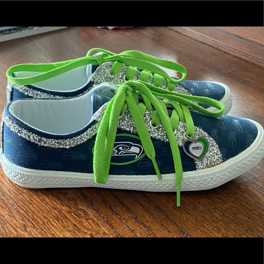 Women’s Seahawks shoes
